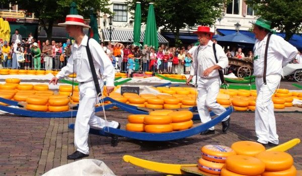 600×350-Alkmaar_Kaasmarkt