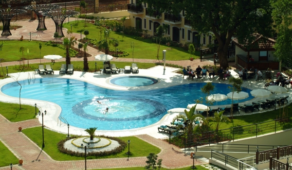 600×350-Auka-Vital-Park-Pool2