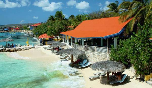 600×350-Bonaire-Divi-Hotel-Strand