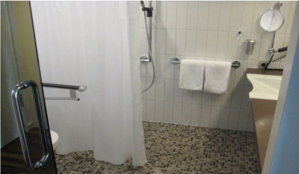 600×350-DE-Hamburg-Scandic-Badkamer