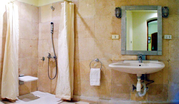 600×350-Egypte-Rihana-Resort-Room-Bathroom-douce