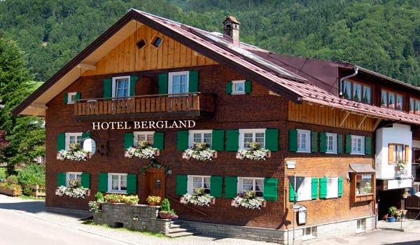 660×350-Hausansicht-Front-
