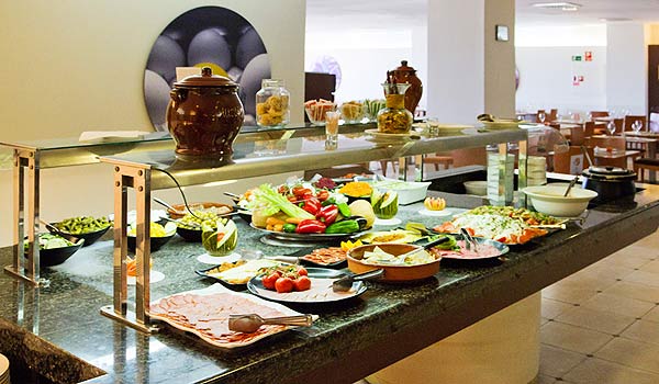 600x350_Bufet_Comida_Fuengirola2