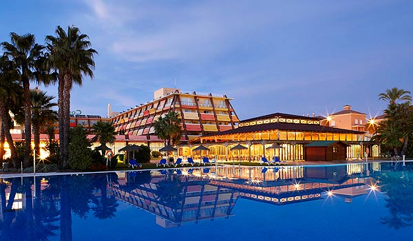 600x350_Islantilla_Hotel_Confortel_Piscina