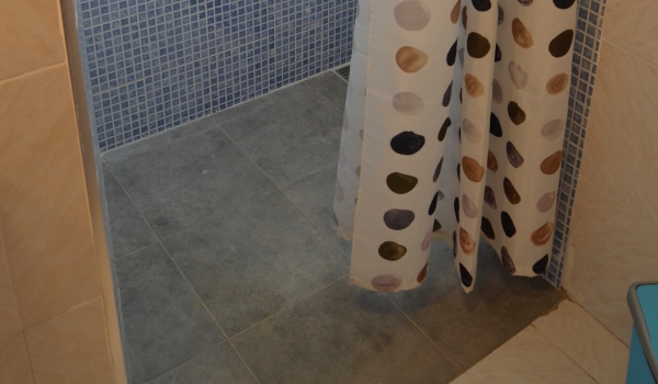 600×350-casa-anna-douche1.jpg