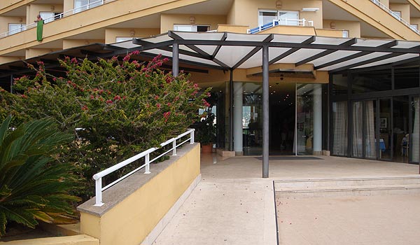 600×350-Cala-Milor-Garden-hotel-ingang.jpg