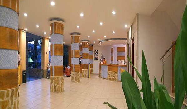 600×350-Hotel_Club_Palia_Maria_Eugenia-receptie.jpg