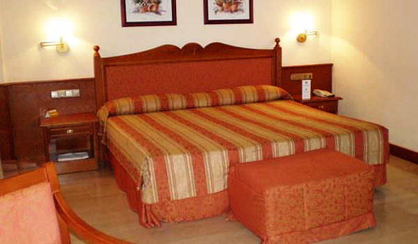 600×350-Hotel-Zentral-Center-Slaaplamer.jpg
