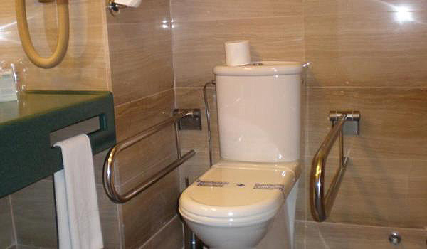 600×350-Hotel-Zentral-Center-WC.jpg